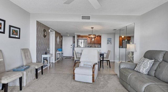 Anchorage Resort Siesta Key 6th Floor 2 Bedroom Condo Beach Access 0890, Забронировать Курортный отель Отели Сиеста-Ки с парковкой, Парковка