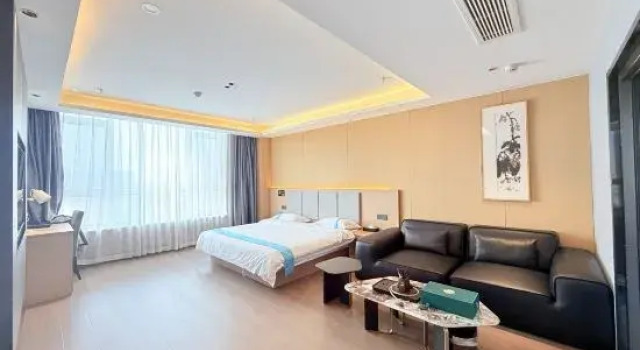 Семейный люкс Deluxe Qingdao Longfu Xiyan Hotel