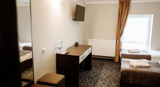 Rolyada, Buchen Sie Hotel Tysmenytsia 