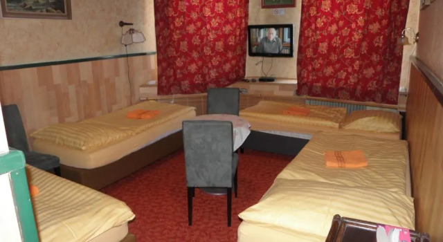 Трёхместный номер Standard Hotel U Branky