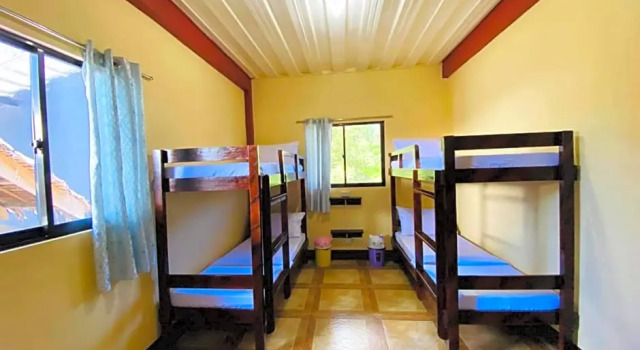 Yolly's Tourist Inn Private room