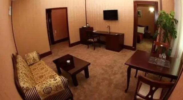 Happy Inn Hotel, Забронировать Отель Бизнес-отели Баку, рядом с Хаятт Конференц-Центр, 4* 5*