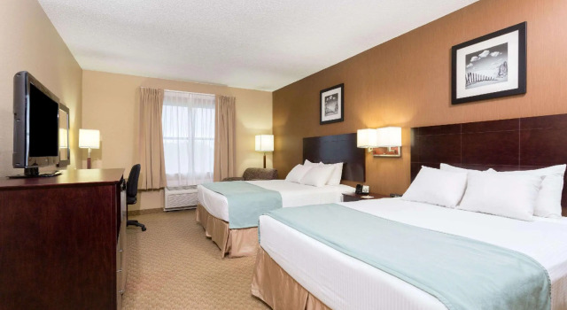 Четырёхместный номер Standard Holiday Inn Express & Suites Palm Coast - I-95