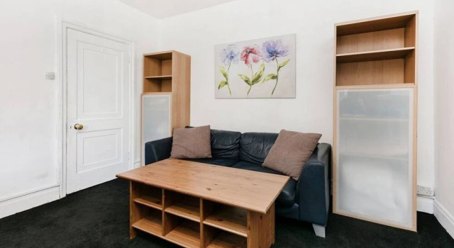 Spacious Apartment Near Hyde Park, Varaa Huoneisto Asunnot kohteessa Merseyside, Huoneisto