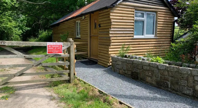 Апартаменты 1 bedroom woodland cabin