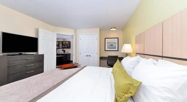 Двухместный номер Standard c 1 комнатой Candlewood Suites Sayre, PA