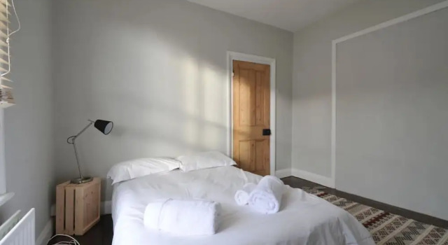 Spacious House, Забронировать Отель Отели Англии 3 звезды, 3*