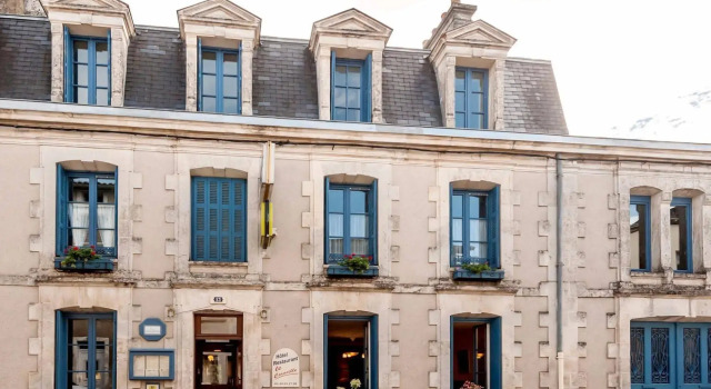 Logis Hôtel le Corneille, Prenota Hotel Hotel a Aquitania con colazione, Colazione