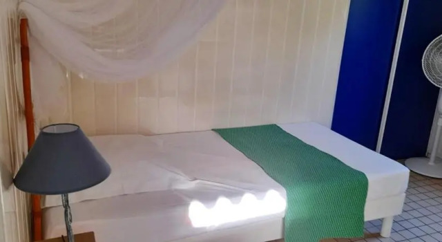 Bungalow de 2 chambres a Bouillante a 150 m de la plage avec terrasse amenagee et wifi, Book Hotel Bouillante Basse-Terre