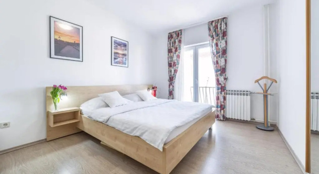 Апартаменты c 1 комнатой с балконом и с частичным видом на море Apartments Valentino