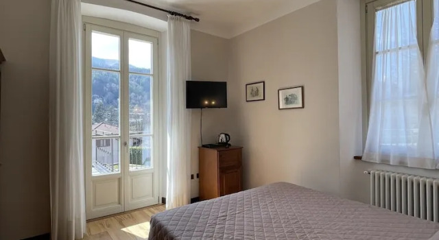 Семейный номер Standard с балконом Hotel La Torre