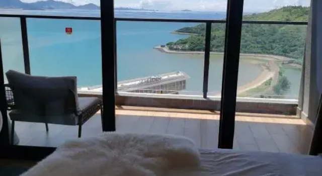Двухместный люкс с балконом и с видом на море Huizhou China Resources Xiaodao Bay UK Seaview Design Apartment