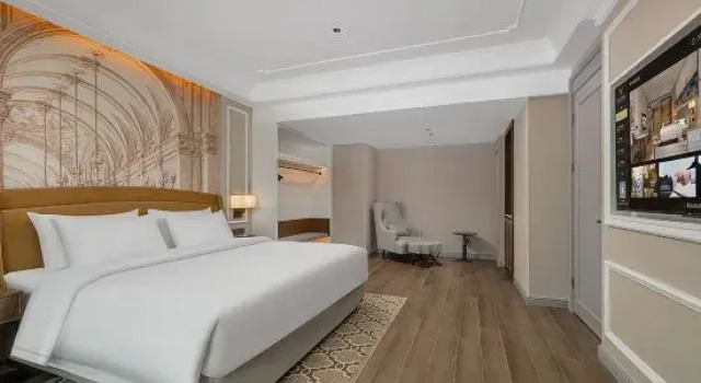 Люкс Vienna International Hotel Classic Jingxi Happiness Road