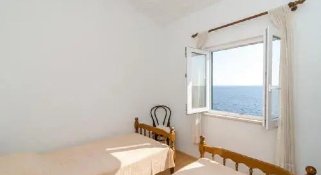 Three-Bedroom Holiday Home in Potomje