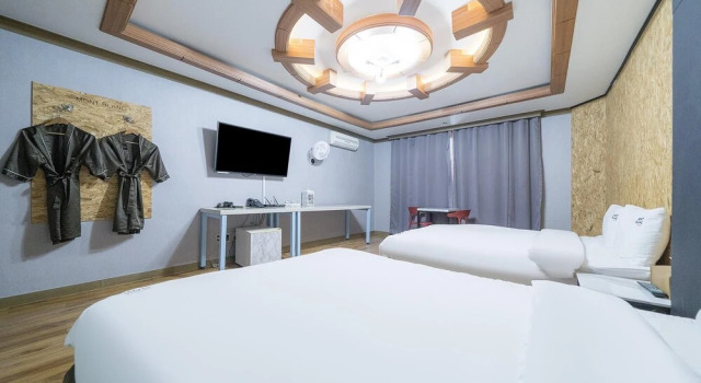 Gangneung Mont Blanc, Забронировать Отель Отели Каннын 3 звезды, рядом с Музей восточной вышивки, 3*