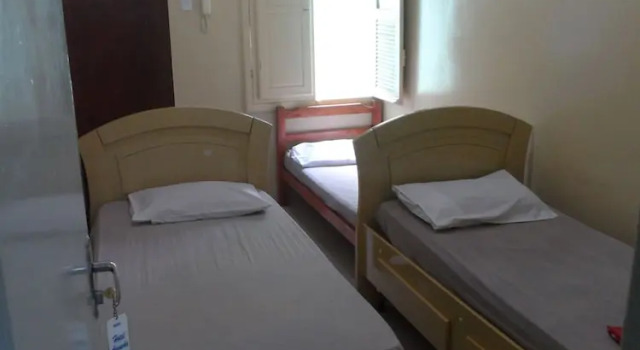 Трёхместный номер Standard Hotel Avenida
