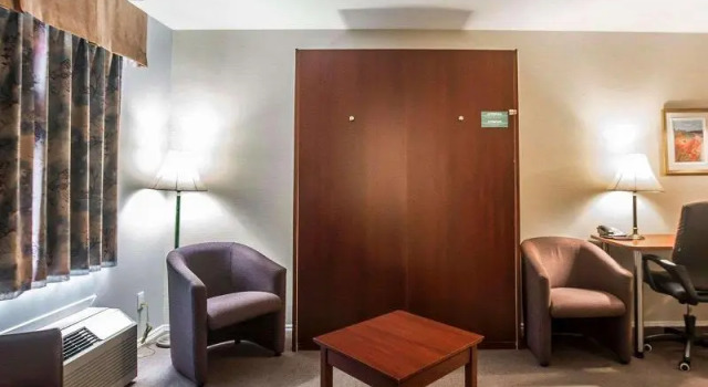 Номер Standard Quality Suites