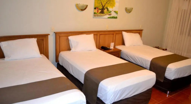 Camera quadrupla DM Hoteles Mossone - Ica