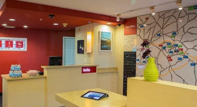 Vivo Living Greenville, Prenota Hotel Hotel a Tennessee con piscina, Piscina