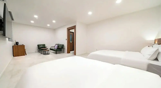 Suite hotel77