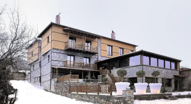 Chalet Sapin Boutique Hotel, Book Chalet Aghios Athanasios Grækenland