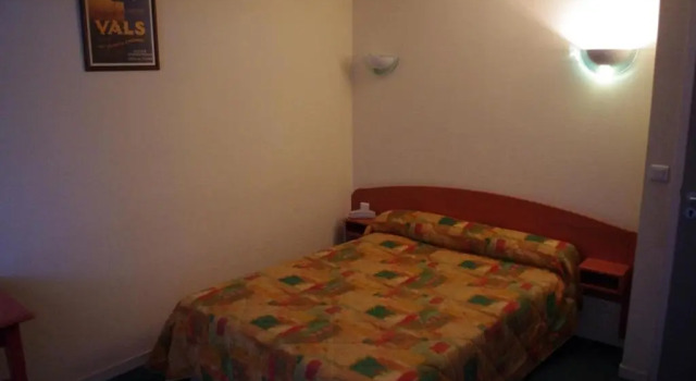 Standart çift kişilik oda Hotel de Bordeaux