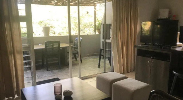 Семейные апартаменты с балконом Beach Forest Lodge
