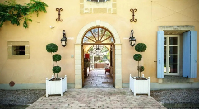 Domaine de Fos, Rezerwuj Hotel Montaren-et-Saint-Médiers Gard