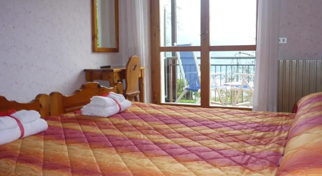 Двухместный номер Standard с видом на озеро Residence Hotel Maxi