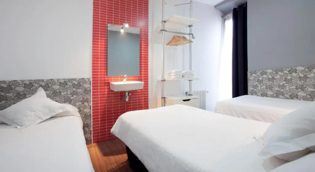 Трёхместный номер Standard Hostal Nitzs Bcn