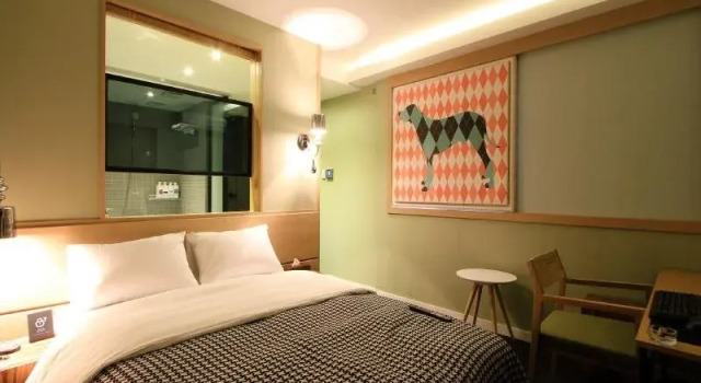 25 Hours Hotel