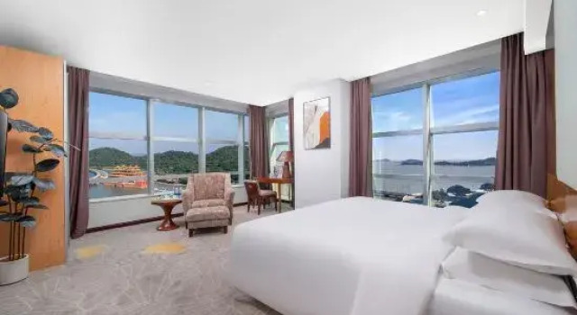 Люкс с видом на море Maihao International Hotel