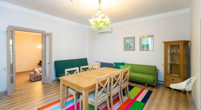 Wehost Apartment Near Fabrika