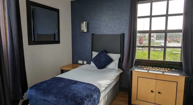 Трёхместный номер Standard Cornmill Hotel
