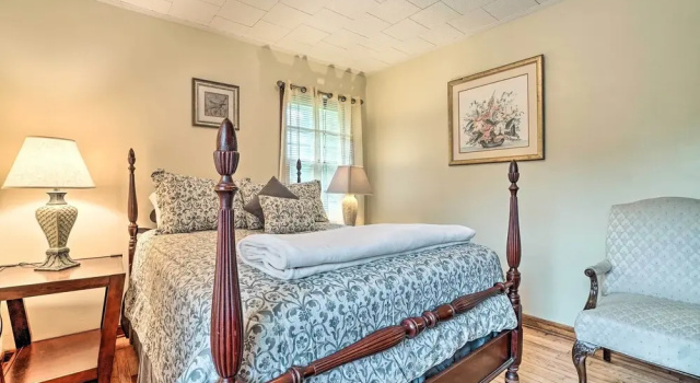 Коттедж с 3 комнатами Pet Friendly Home w/ Hot Tub, Patio & Game Room!