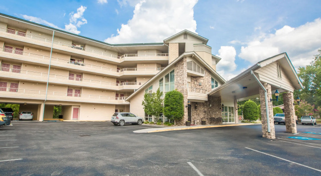 Twin Mountain Inn & Suites