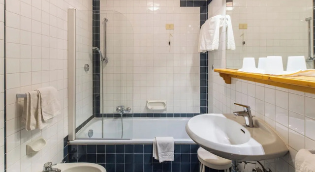 Трёхместный номер Comfort Hotel Menardi