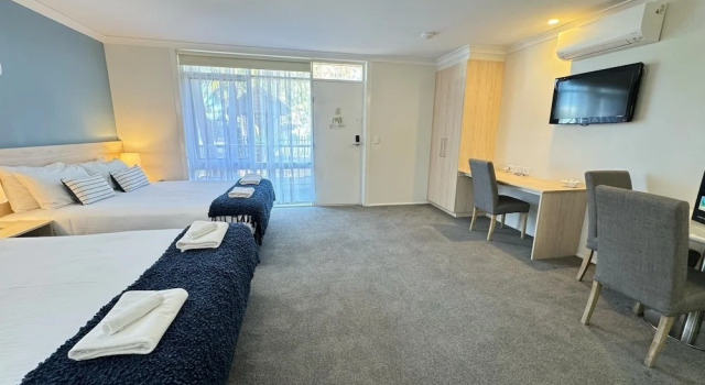 Четырёхместный семейный номер Standard с балконом Kaloha Holiday Resort Phillip Island