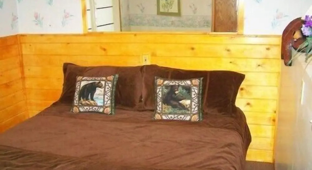 Номер Comfort Golden Bear Cottages