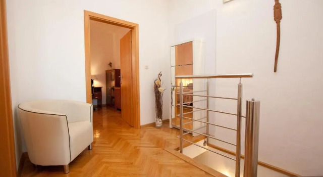 Apartments Guc, Забронировать Апартаменты/квартира Остров Углян , рядом с Пляж Поляна
