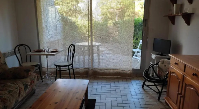 Studio Saint-Jean-de-Monts, 1 pièce, 2 personnes - FR-1-652-21, Забронировать Апартаменты/квартира Сен-Жан-де-Мон Vendée, рядом с Морские термы и Центр талассотерапии Сен-Жан-де-Мон