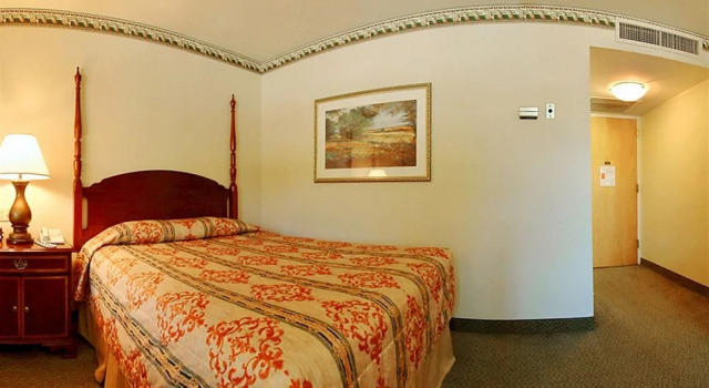 Radisson Research Triangle Park, Забронировать Отель Дарем Raleigh-Durham Metropolitan Area, рядом с Парк «Исследовательский треугольник»