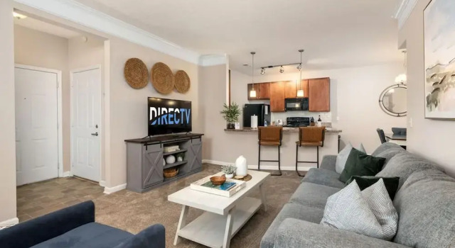 Ground Floor 2BR w Lux Amenities At Albany Glen, 予約 ホテル コロンバス Ohio