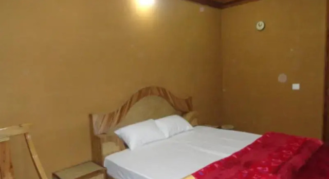 Hotel Vishaka Palace, Rezervovat Hotel Ranikhet Uttarakhand
