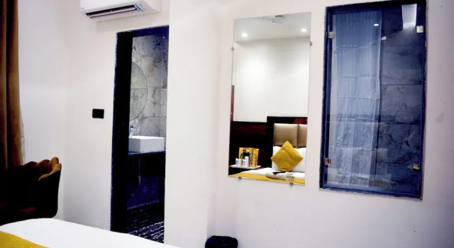 Номер Economy Hotel Delhi Empire Dx