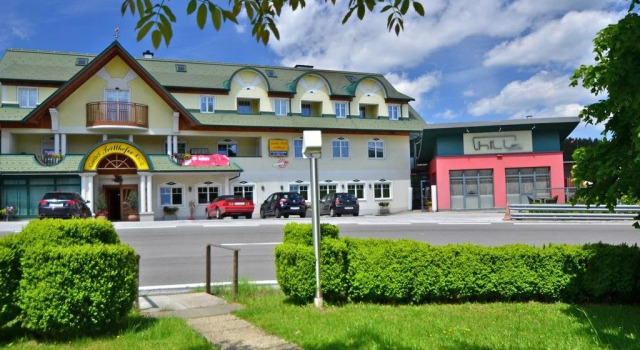 G.H. Knoll "Proellhofer" Cafe Bar Hills, Varaa Hotelli Fladnitz an der Teichalm Almenland