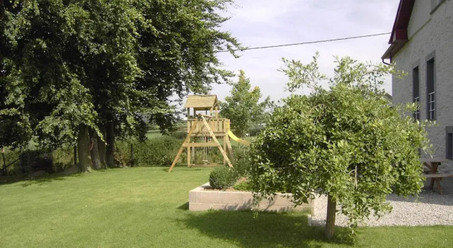 Коттедж Holiday Home in Heppenbach with garden