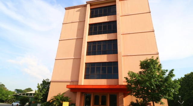 678 Hotel Cawang, Book Hotel Hotels in Jakarta Province with Parking, Parking