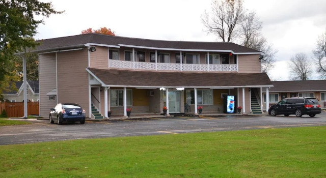 Aquarius Motel, จอง โมเทล Perth Haliburton Highlands to the Ottawa Valley