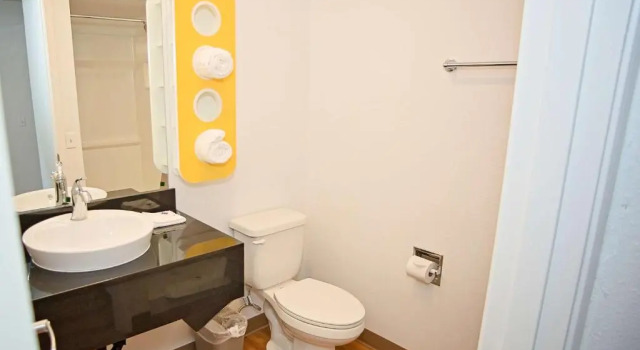 Четырёхместный номер Deluxe Motel 6-Crescent City, CA
